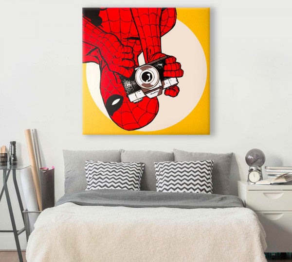 Spider - Man takes Foto - Stampa su tela montata su telaio in legno - PlastiWood (14557873)