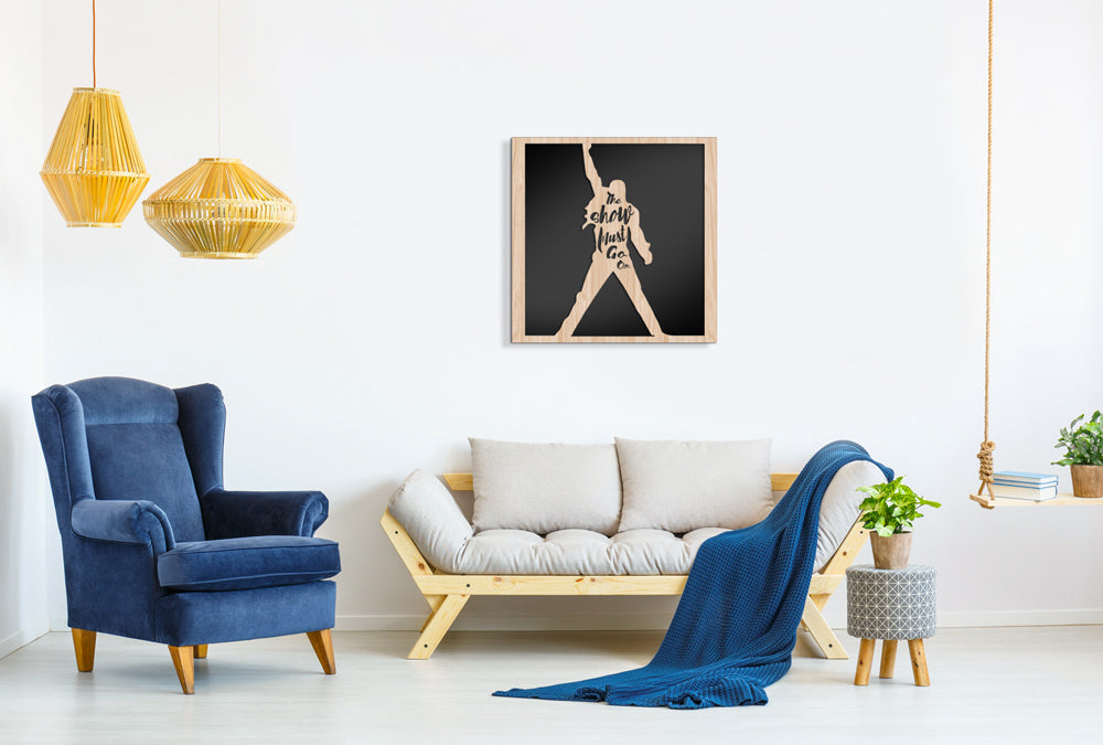 THE SHOW MUST GO ON - Quadro arredo LASERCUT composito Legno e PVC - PlastiWood (14558376)